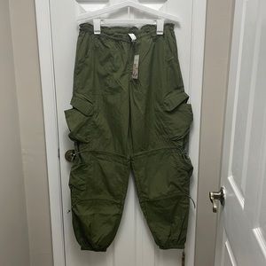 NWT Halara pants Olive/Army Green Large